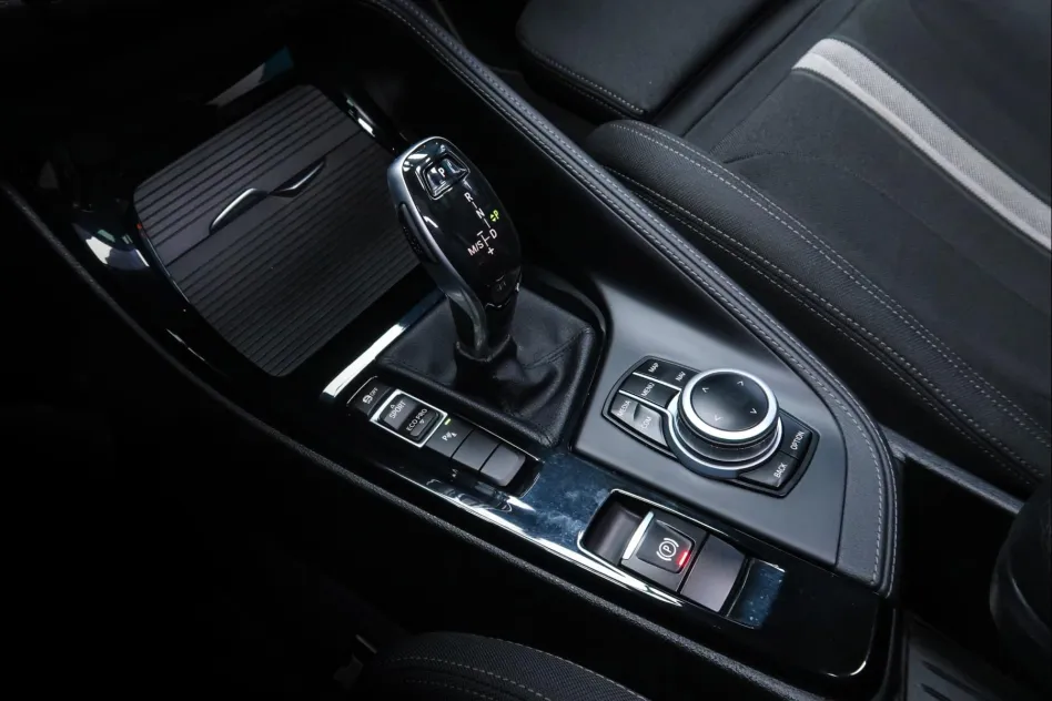 BMW X2 SDRIVE 18I 136CV
