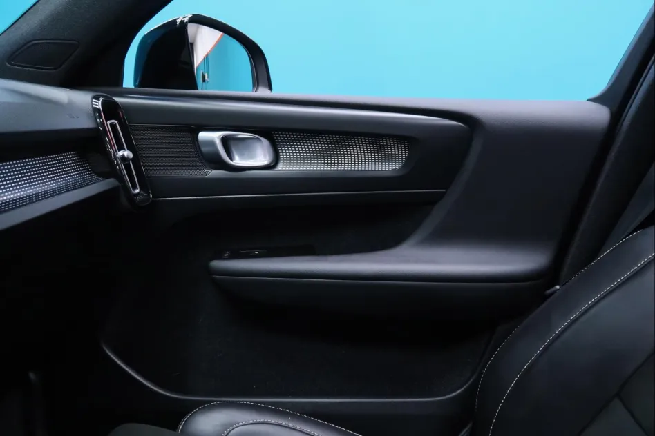Volvo Xc40 1.5 T5 TWIN RECHARGE R-DESIGN AUTO