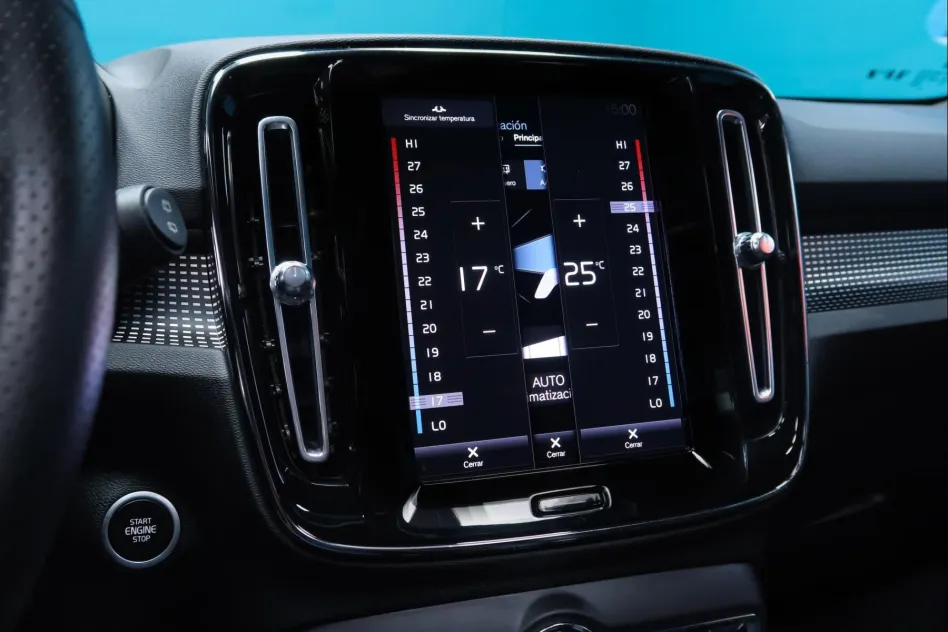 Volvo Xc40 1.5 T5 TWIN RECHARGE R-DESIGN AUTO