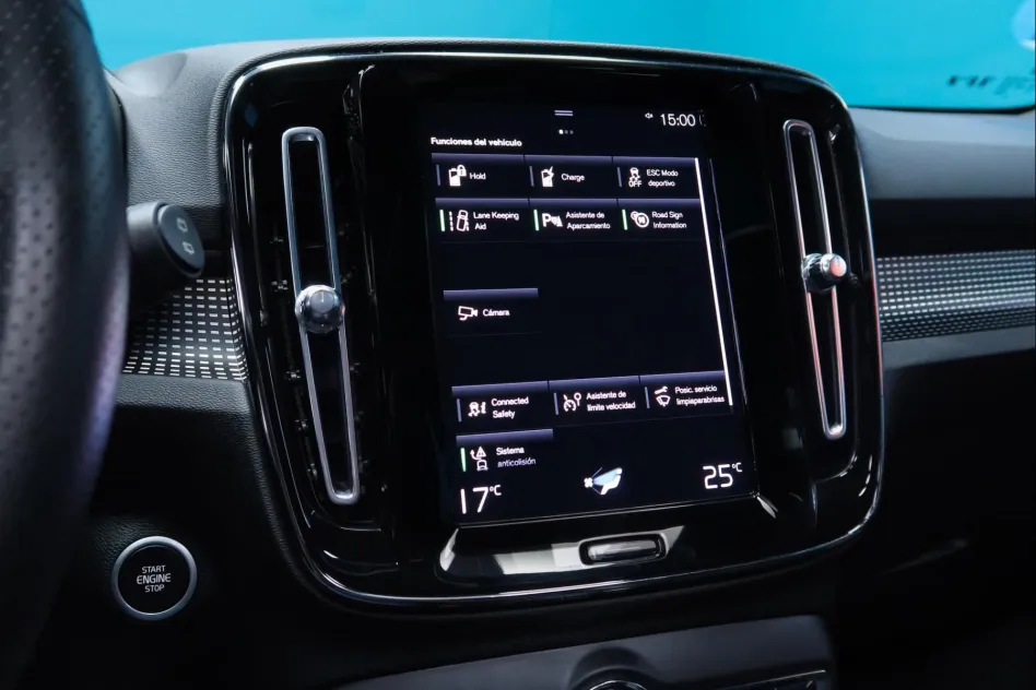 Volvo Xc40 1.5 T5 TWIN RECHARGE R-DESIGN AUTO