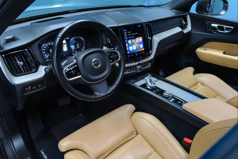 Volvo Xc60 2.0 T8 AWD INSCRIPTION AUTO 398CV