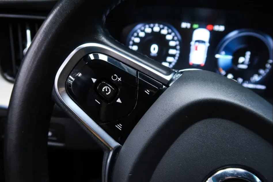 Volvo Xc60 2.0 T8 AWD INSCRIPTION AUTO 398CV